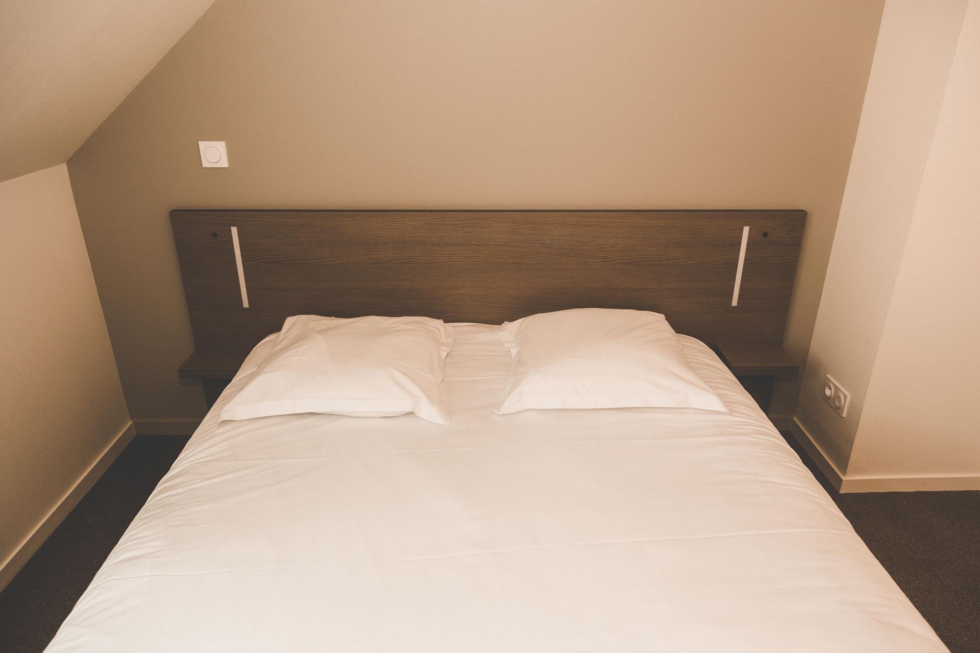 Terres De France - Appart'Hotel Quimper Bretagne Экстерьер фото
