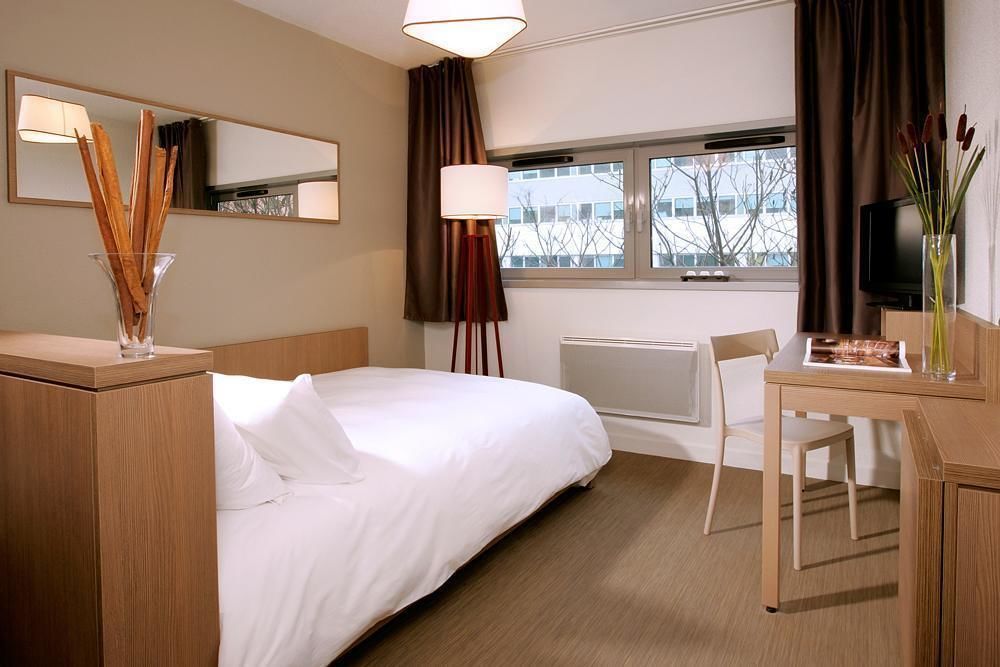 Terres De France - Appart'Hotel Quimper Bretagne Экстерьер фото