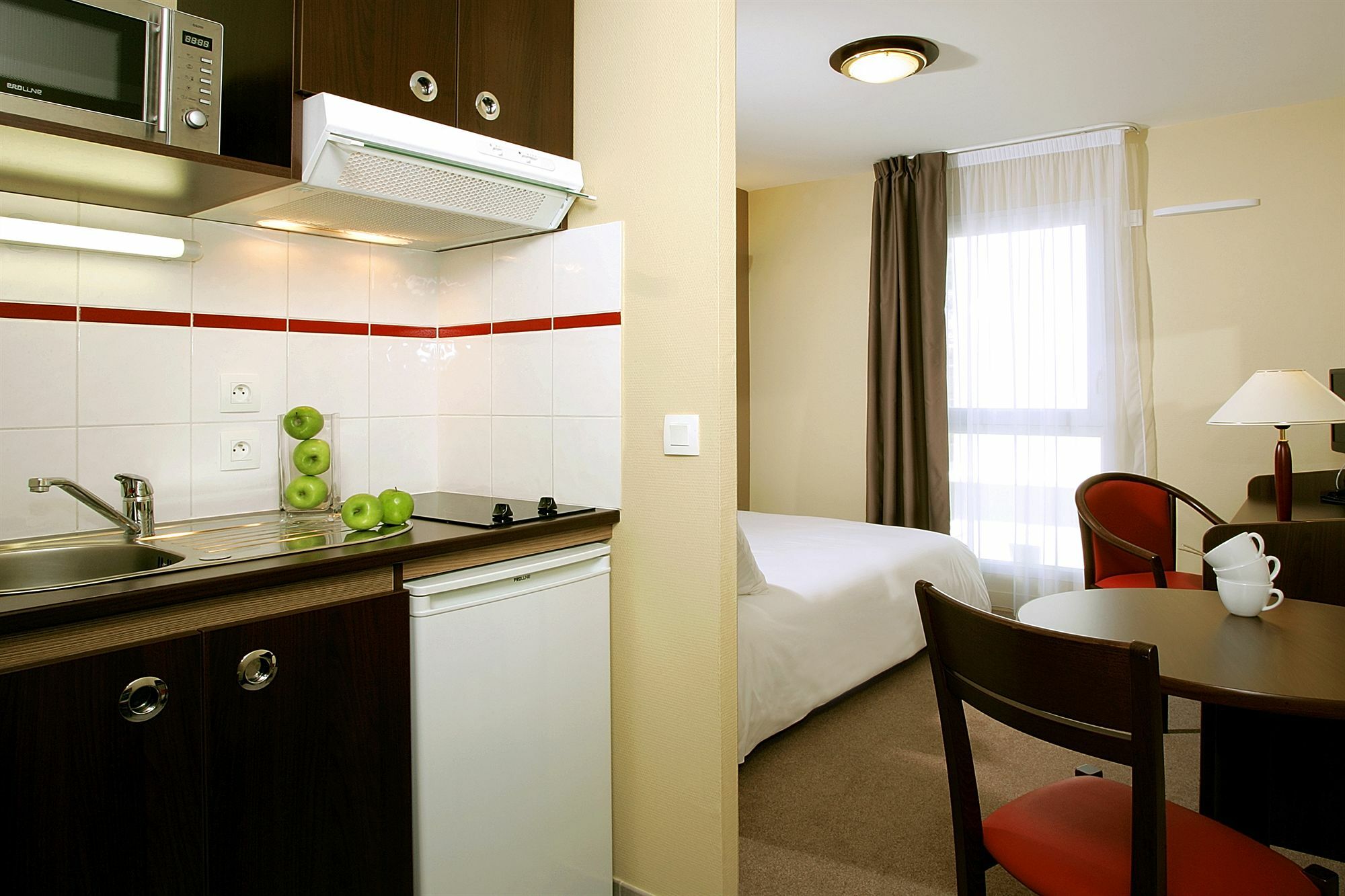 Terres De France - Appart'Hotel Quimper Bretagne Экстерьер фото