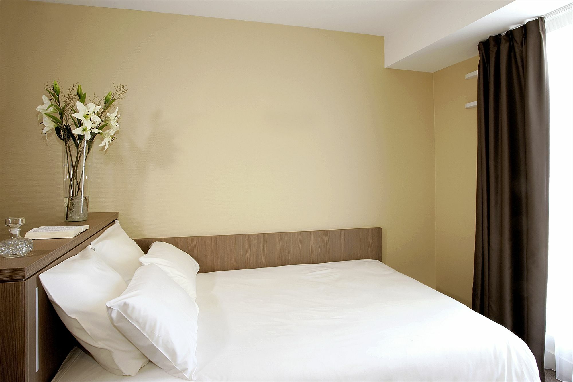 Terres De France - Appart'Hotel Quimper Bretagne Экстерьер фото